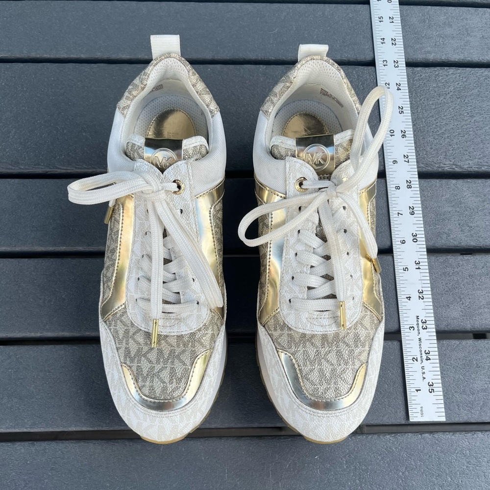 Michael Kors; Wilma Color-Block Logo Trainers; Little/No wear; Woman’s 9/9.5 - Picture 3 of 13